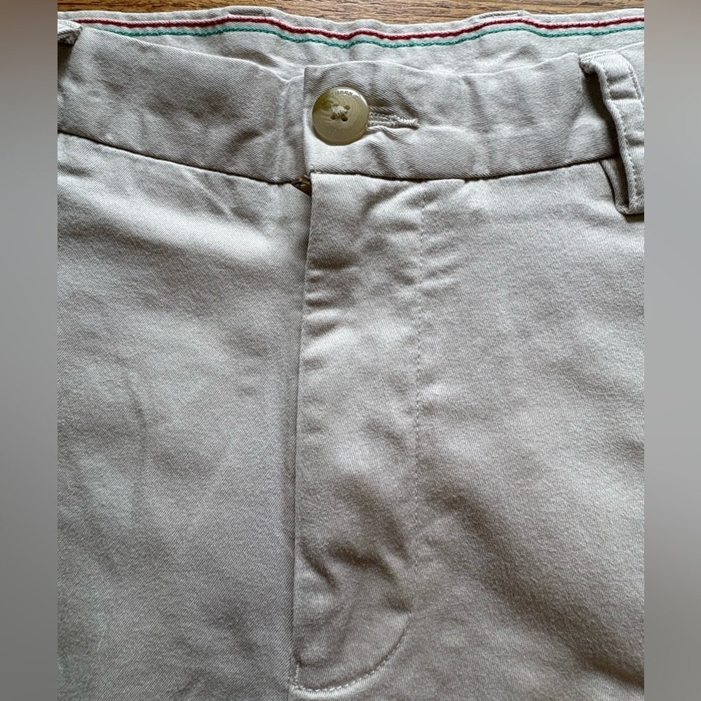 Southern Tide Men's khaki Shorts- size 28- 6.5 inch inseam - Picture 10 of 13